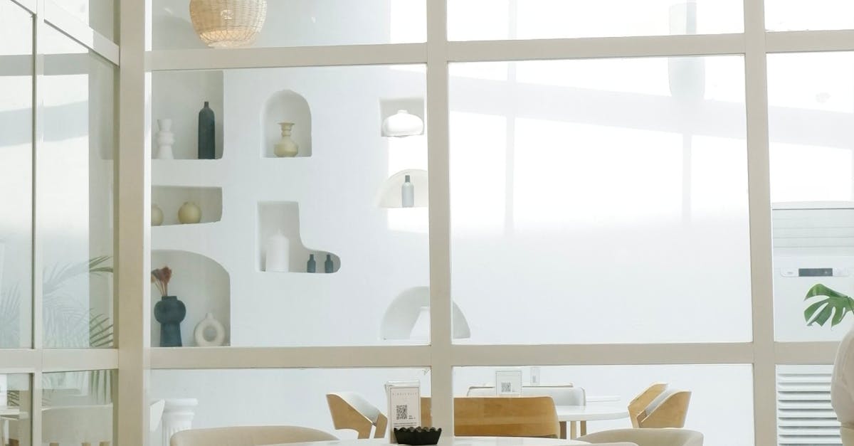 What is reverse decluttering?